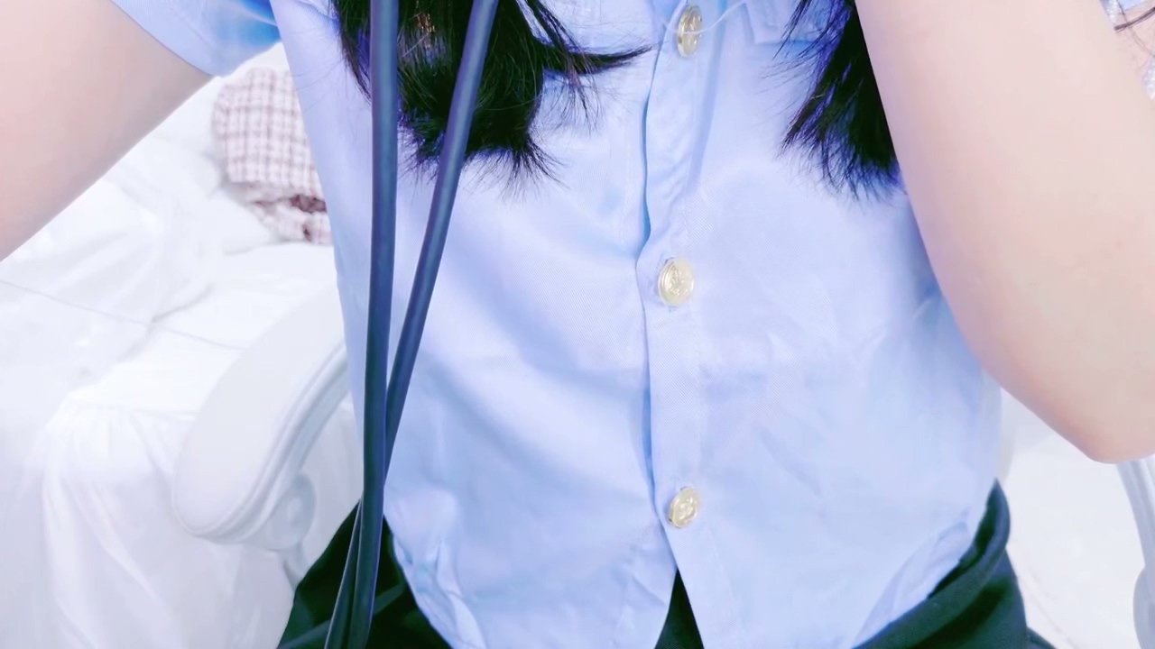 2025-12-05.mp4_20251214_211959.415.jpg 夜世 25年12月5日内容 450MB  第1张