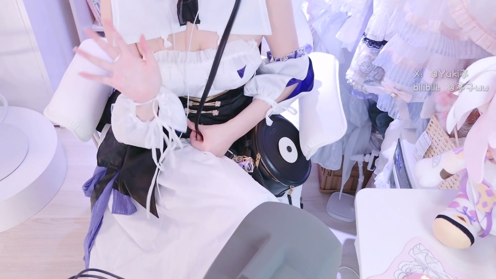 【Ku100视频】爱莉希雅~爱你鞋鞋.mp4_20250523_213443.333.jpg B站亭子ww 近期作品吊带袜心音7V 7.5GB  第1张