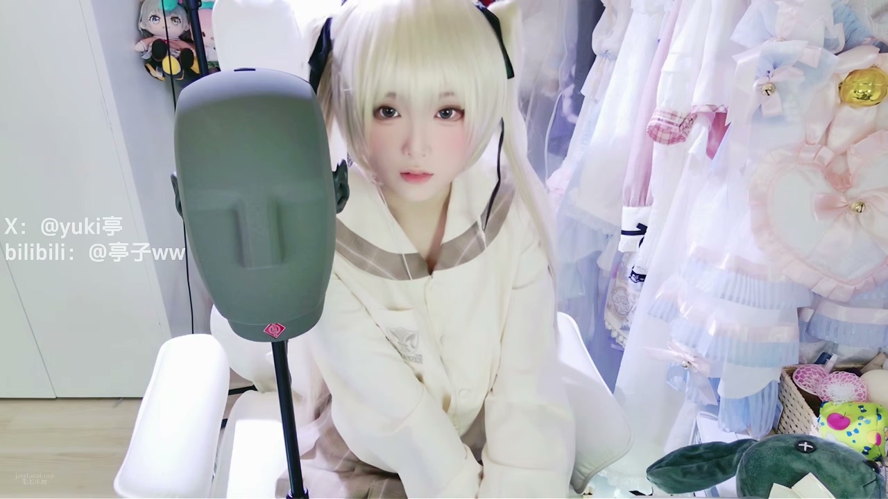 [在线+网盘]B站亭子ww 穹妹制服限定等3V 580MB